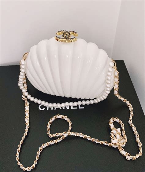 shell clutch chanel|Chanel vintage clutch.